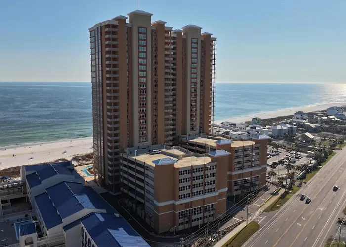 Phoenix Gulf Towers 901 Apartment *