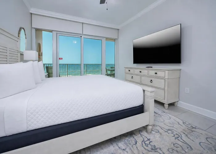 Phoenix Gulf Towers 901 Apartment